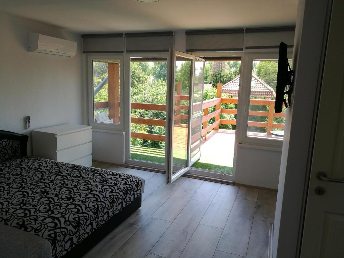 Judit Apartman Vonyarcvashegy Exterior photo